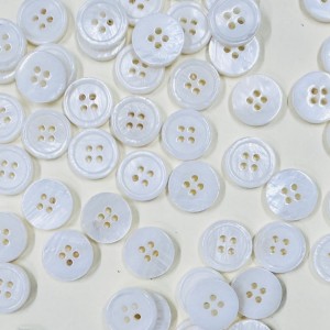 River Shell Button